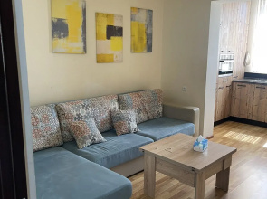 Perte House on Shinararneri 6/1 Apartments