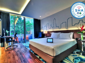 Отель Galleria 10 Bangkok Hotel By Compass Hospitality