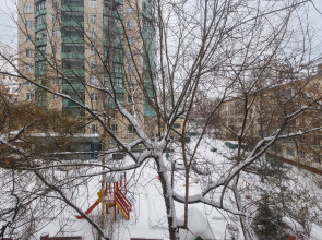 Трехкомнатная квартира рядом НМИЦ имени Рыжих