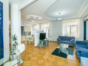 Stella Luxury Apartment in Nizami Street, Apartments