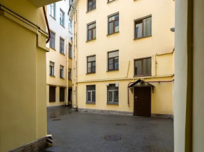 Апартаменты двухкомнатная квартира на Восстания 3-5