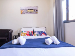 Nhe Machne Yehuda Apartments