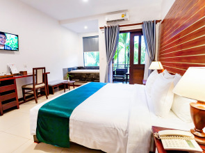 Отель Green Amazon Residence