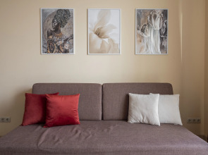 Апартаменты Mira Apartments