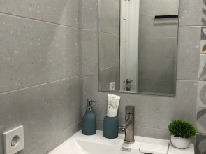 Апартаменты Озеро возле Аэропорта на 2 Гостя