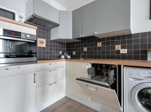 Апартаменты в Небоскребе с Видом на Неву