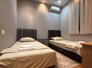 Отель Ревивал