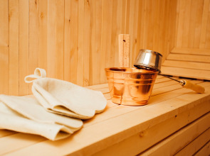 Частный дом у реки