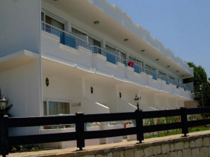 Side Beach Club Hotel