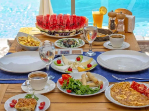 Side Beach Club Hotel