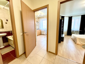 Уютные Апартаменты в Центре Города рядом с пл. Куйбышева (ул. Галактионовская 106А)