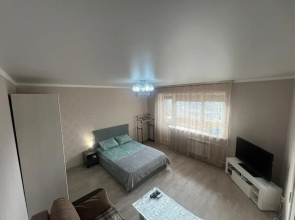 Ya doma na ulitse Cherokmanova 2 Flat