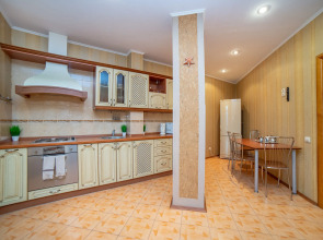 Апартаменты Радищева 12 трехкомнатная