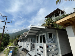 База отдыха Коттеджи в Старой Гагре