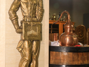 Отель Wine Palace