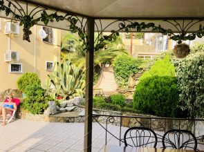 Гостевой Дом Голубая Лагуна