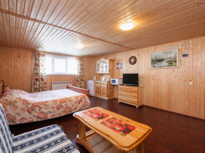 Гостевой дом У реки 44