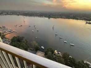 Luxury Nile View 23F Sleeps 5 Apartments