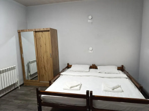 Хостел Caravan Hostel