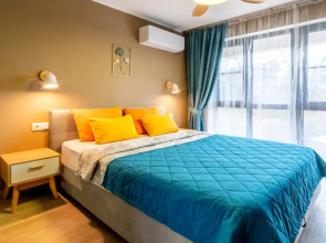 Dvukhurovnevye Okolo Morya S Basseynom V Zhk Morskoy Kvartal Apartments