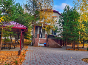V Sosnakh Private House