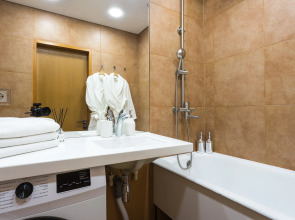 Апартаменты  на 18 Этаже Hugge Place