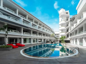 Radisson RED Phuket Patong Beach
