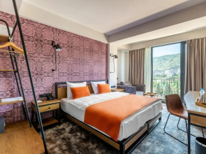 Отель Biography Tbilisi