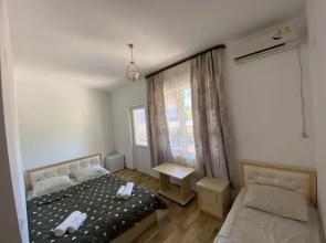 Mariya Guest House