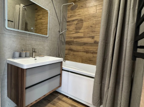 Апартаменты Светлые в Новостройке на Толстого