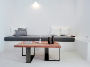 Thiro Santorini Villas Apartments