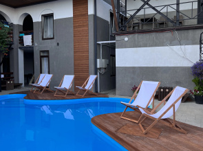 Arina Hotel