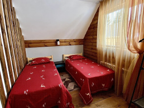 Гостевой дом Избушки guestHouse Большая