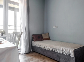 Апартаменты с балконом и красивым видом у метро