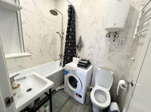 Квартира Светлая и уютная студия в центре города