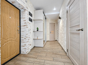 Апартаменты Евротрёхкомнатные Stepanenkov на Зыряновской 55