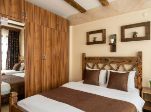 Pi Home & Apartments