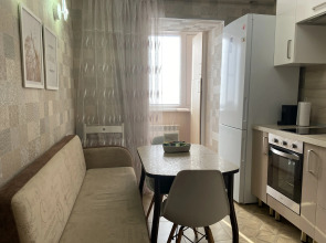 Квартира Уютная квартира с камином и лоджией на Ветеранов