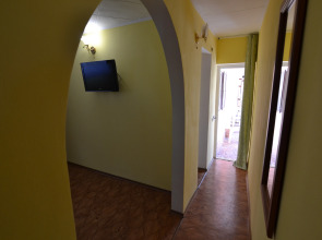 U Yudzhina Guest House