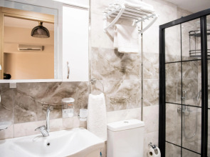 Отель Galapera Hotel