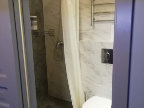 Апартаменты 1 на Колпинской 5