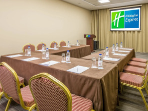 Holiday Inn Express Dubai Jumeirah an IHG Hotel