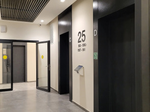 Апартаменты в Небоскрёбе Afi Tower