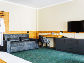 Отель River Inn