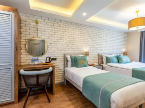 Отель Interstar