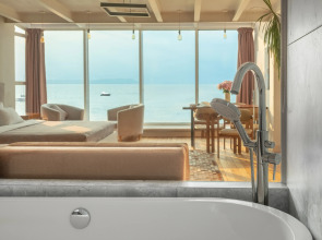 Меблированные комнаты Sea View by VVO Apartments