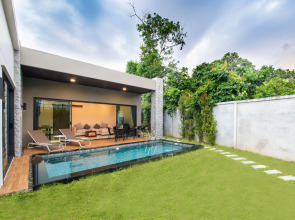 Acasia Pool Villa Resort Phuket Villa