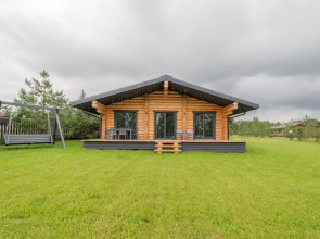 V poselke Razlivy-1, 8A Private house