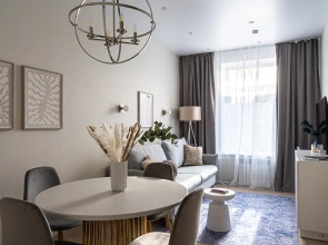 Апартаменты с отдельной спальней на Большой Покровской (до 4х гостей)