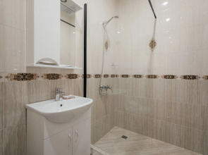 Отель Дизак